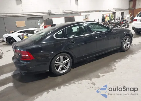 2018 Volvo S90 T5 Momentum from USA, damaged, VIN LVY982MKXJP021771